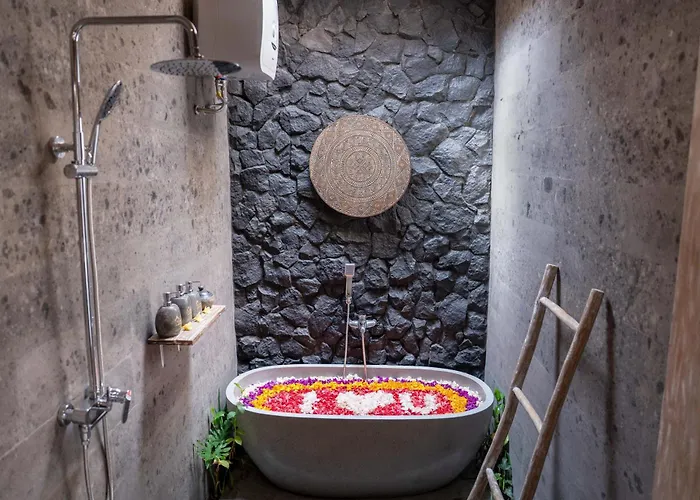 The Macaw Ubud Uma Villa Blahbatu